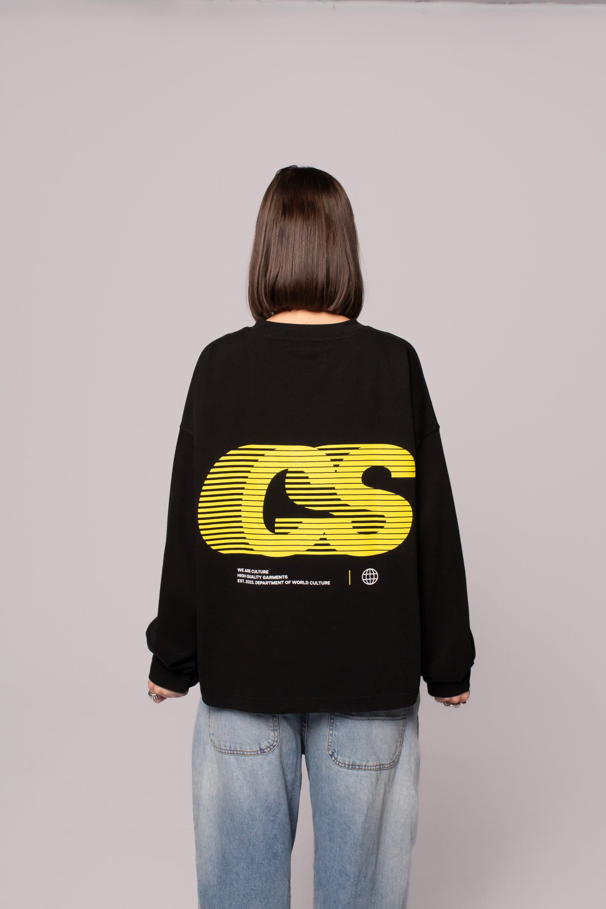 premium cotton black crewneck urban fashion